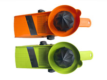 Lade das Bild in den Galerie-Viewer, TNS 3000 Gemüsehobel