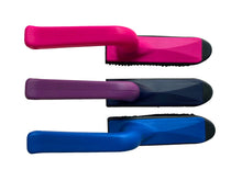 Lade das Bild in den Galerie-Viewer, V7 Tierhaarbürste